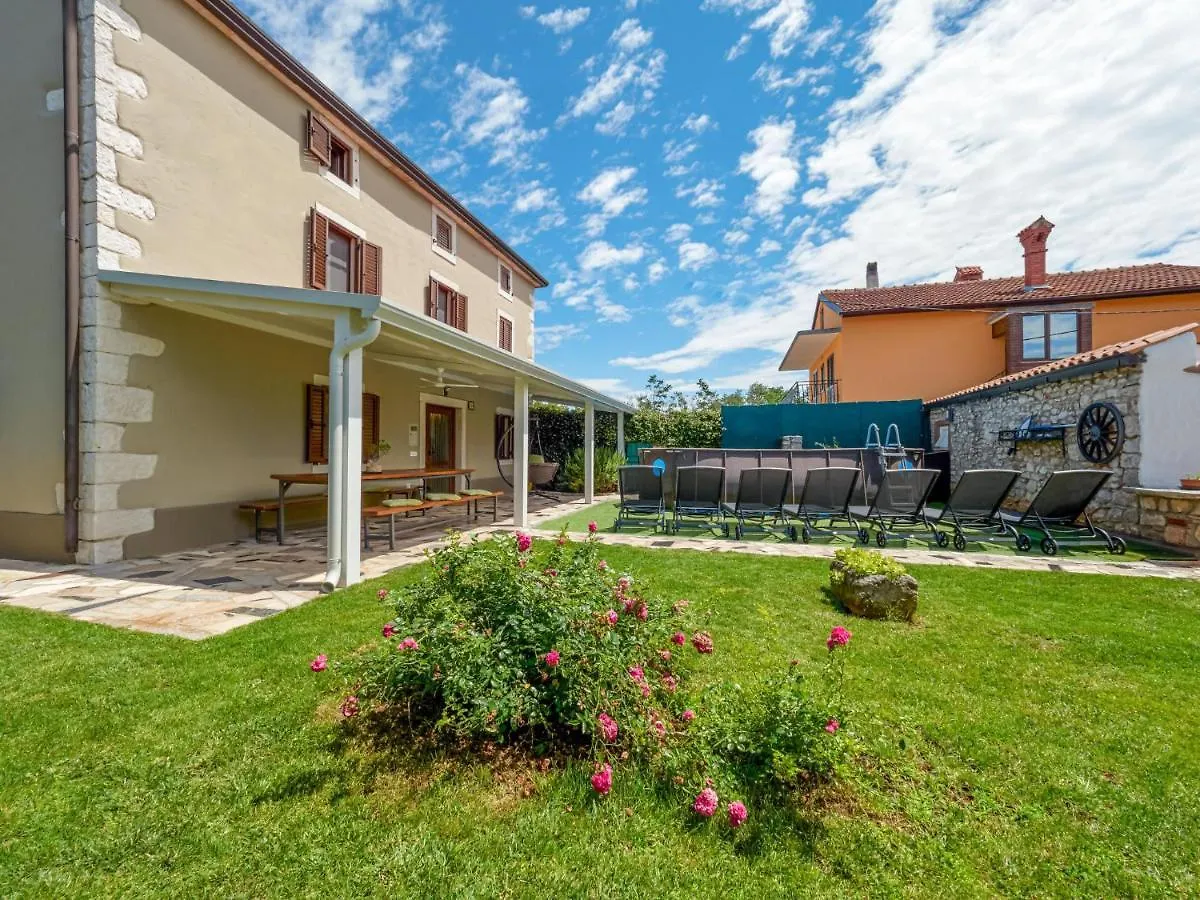 Holiday Home Villa Mala Petra Umag