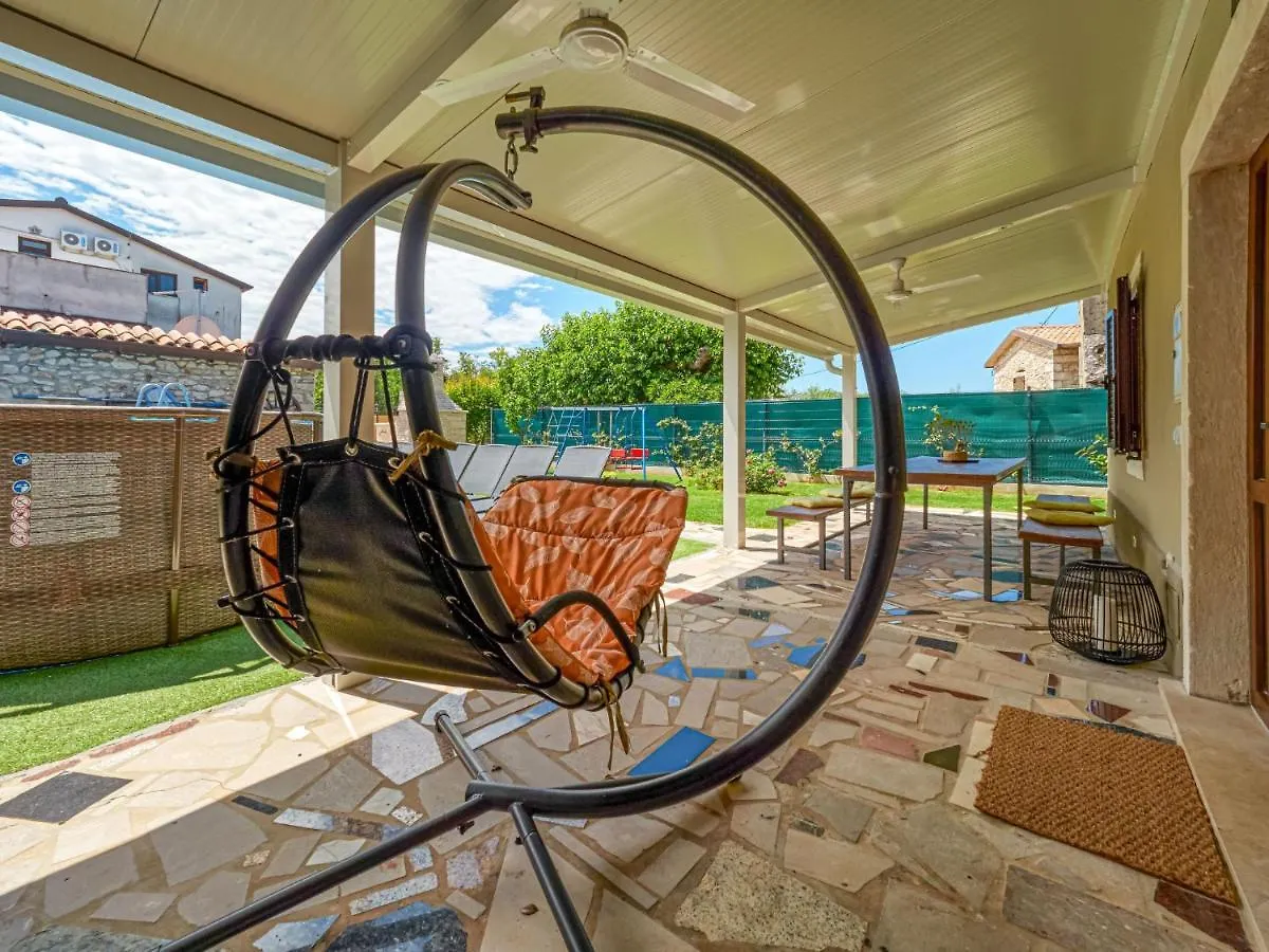 Holiday Home Villa Mala Petra Umag